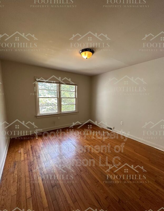 Building Photo - 326 W Fredericks St