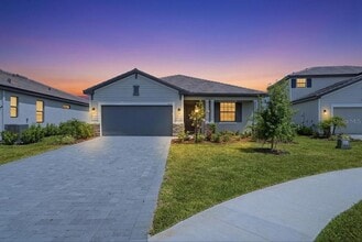 Building Photo - 5309 Seal Isle Ct