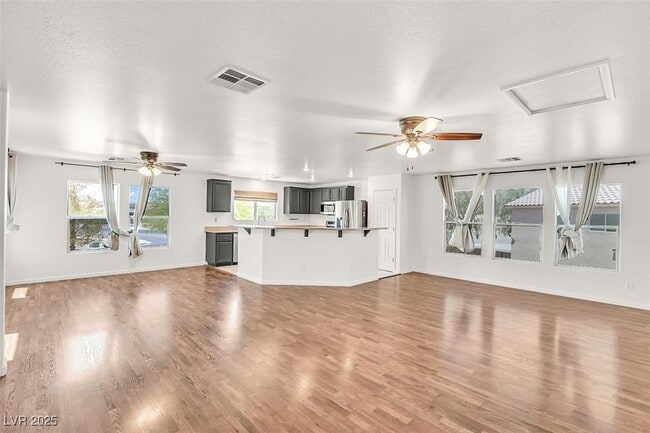 Foto del edificio - 8753 Dodds Canyon St