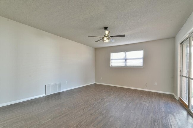 Foto del edificio - 608 Moraine Ave