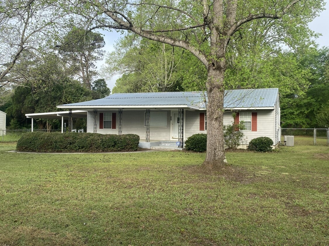 517 Rockdale Cir, Dublin, GA 31021 House Rental in Dublin, GA