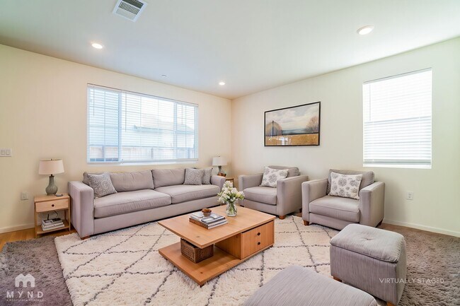 Foto del edificio - 676 Rosedale Wy