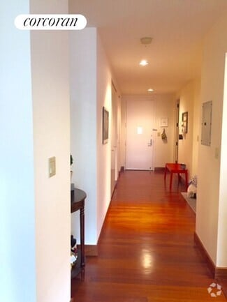 Building Photo - 305 E 63rd St