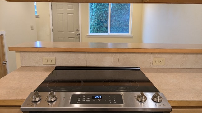 Foto del edificio - 5863 Cedar St