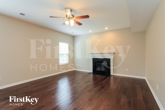 Foto del edificio - 4906 Greenloch Ct