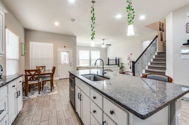 Building Photo - 2013 Gray Towers Way