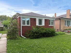 Building Photo - 5222 N Olcott Ave