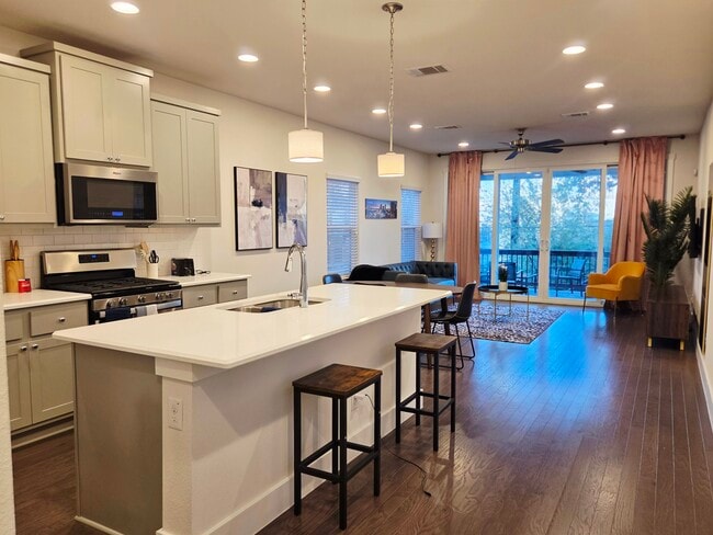 Building Photo - 441 Natalen Ave