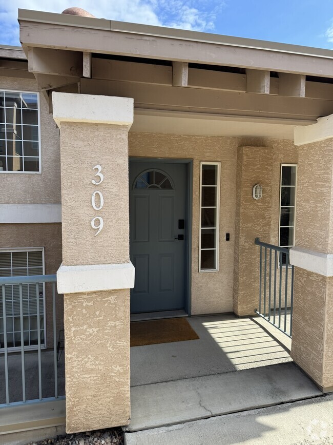 Building Photo - 875-875 Sahali Terrace