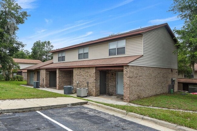 Building Photo - 1177 Bentley Rd