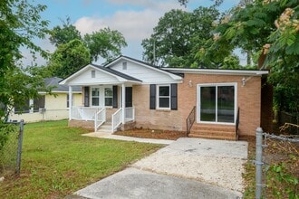 Building Photo - 102 Burdock Cir