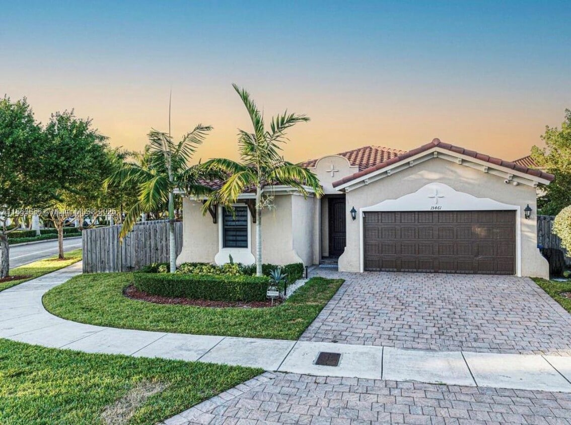 Primary Photo - 15461 SW 173rd Ln