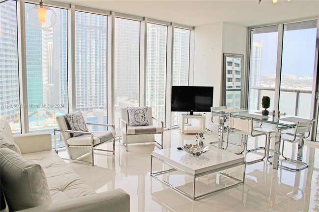 Foto del edificio - 485 Brickell Ave