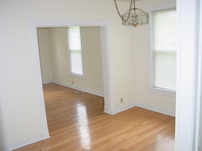 Foto del edificio - 1504 New Scotland Rd