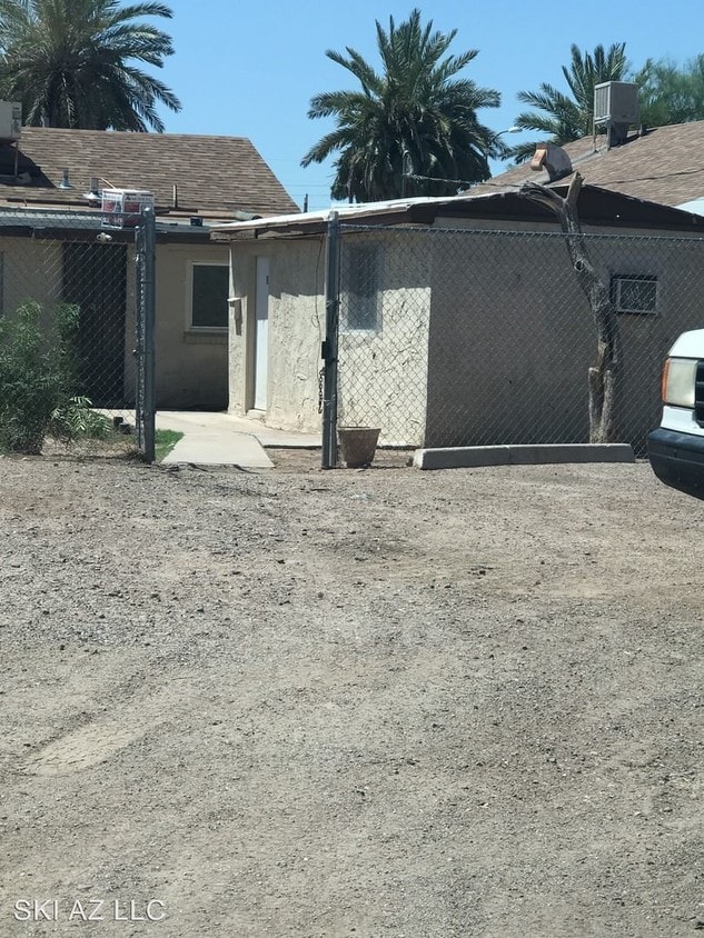 Foto principal - 2920 E Monroe St