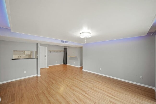 Building Photo - 8517 Hearth Dr