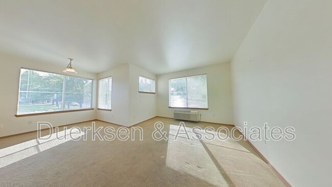 Building Photo - 2960 NW Tyler Ave