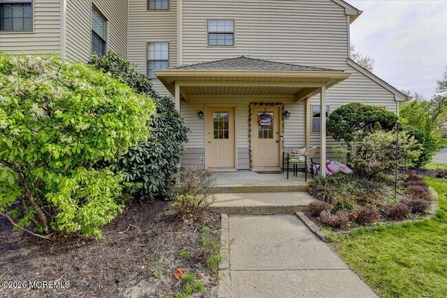 Foto del edificio - 306 Larkspur Ln