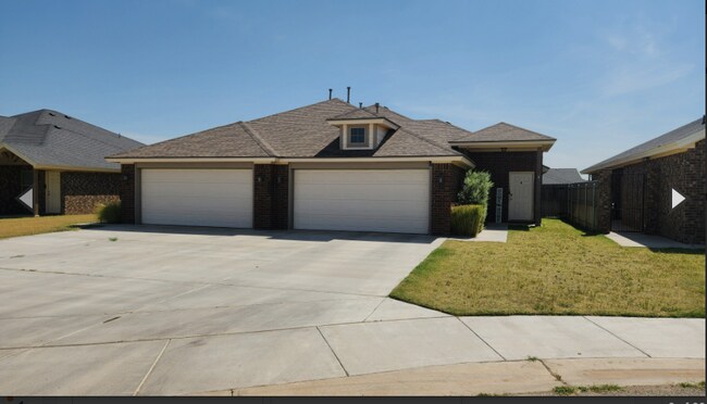 Building Photo - Half off first full month's rent! Zero Dep...