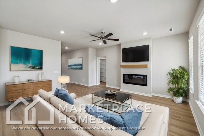Foto del edificio - 3751 Aryana Ave