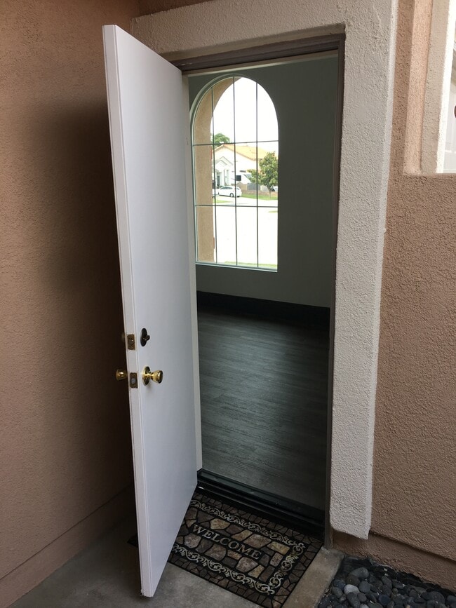 Building Photo - 28679 Legacy Way