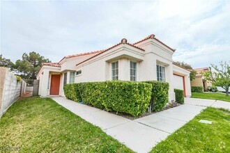 Building Photo - 9725 Horizon Hills Dr