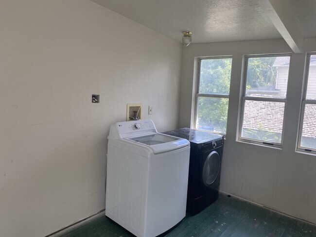 Foto del edificio - 84 S St