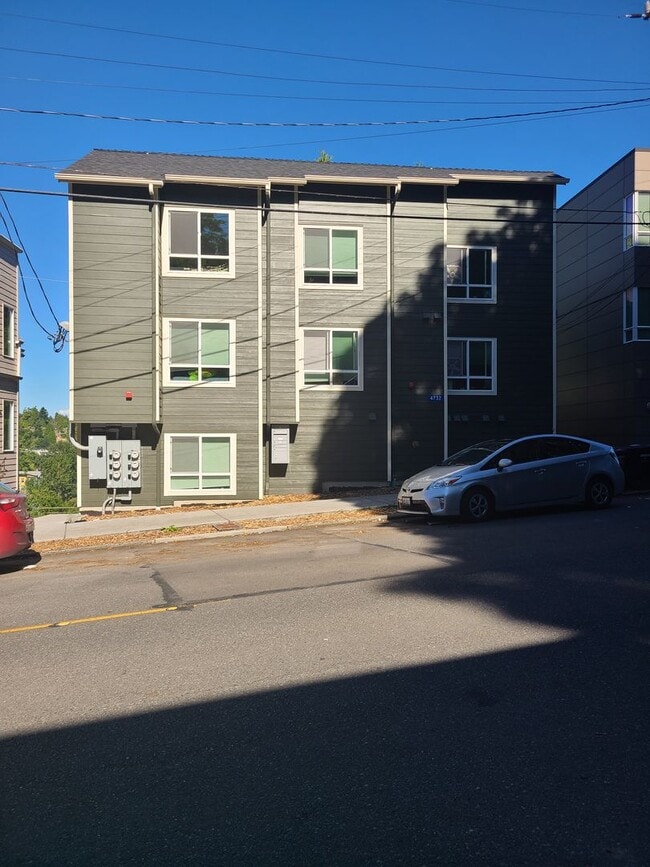 Building Photo - 4732 22nd Ave NE