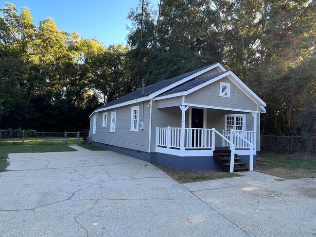 Foto del edificio - **AVAILABLE NOW**East Columbus 3 bedroom/2 bathroom Home for Rent***
