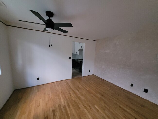 Foto del edificio - 1410 Venice Blvd.