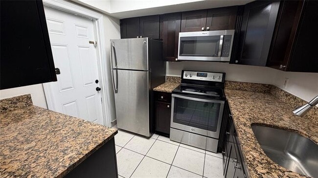 Building Photo - 4061 NW 9th Ave