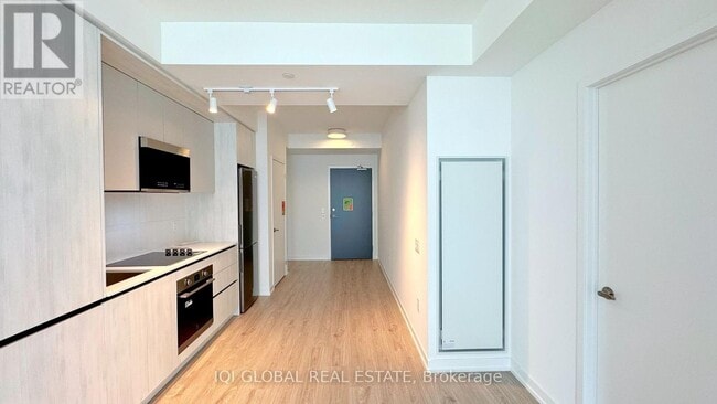 Building Photo - 2485 Eglinton Ave W