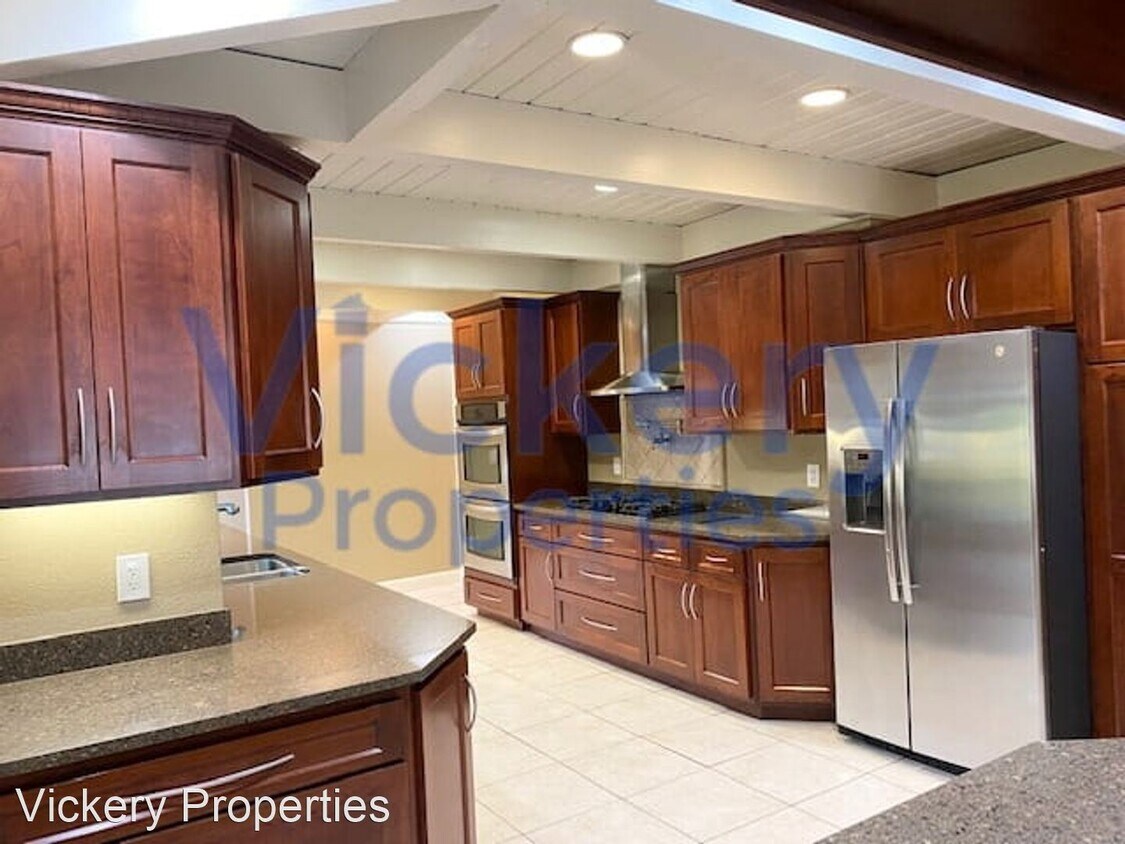Foto del edificio - 4 br, 3 bath House - 32 Willow Avenue