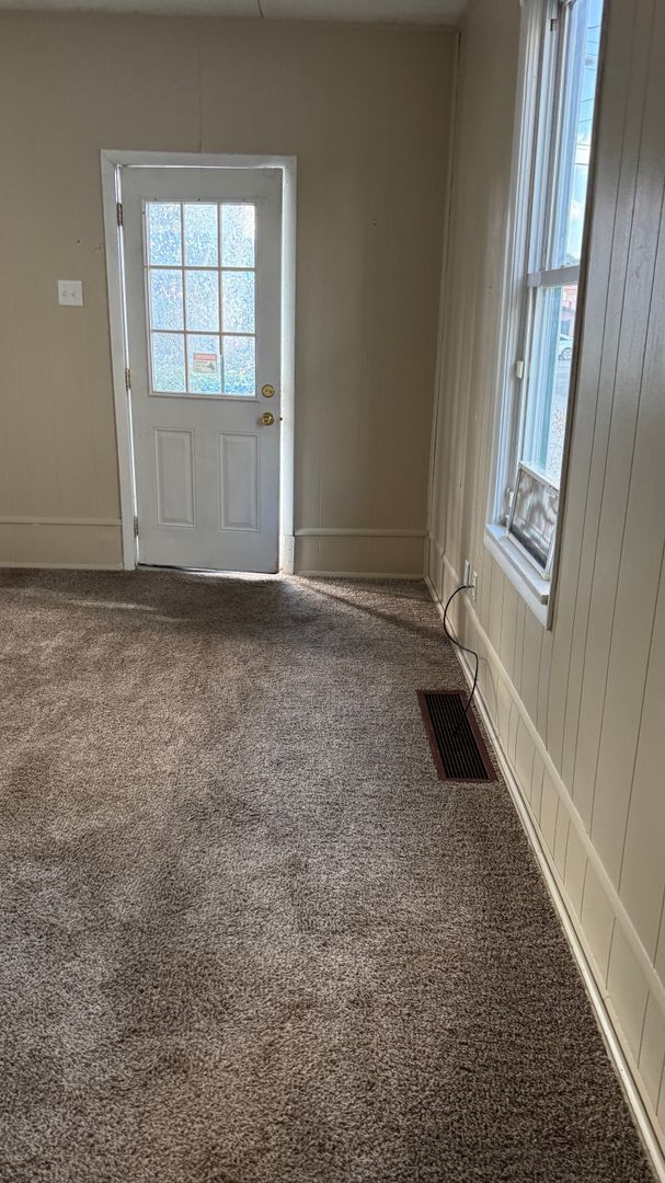 Foto del edificio - 2 bedroom single family home ready now