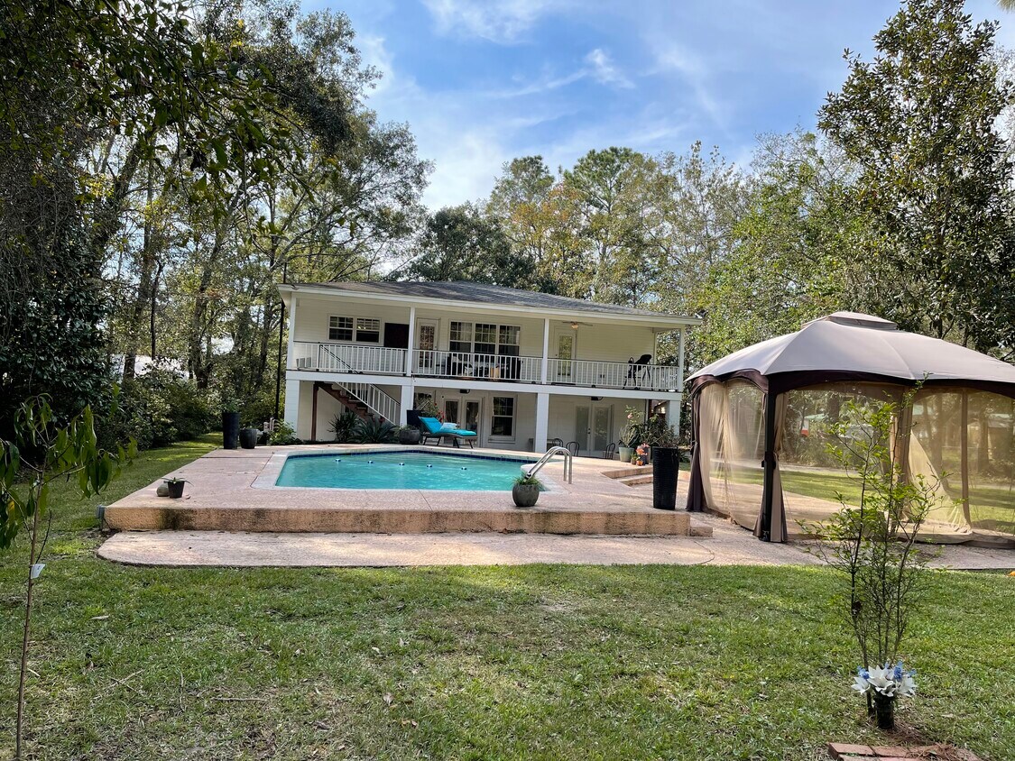 3767 Scenic Dr, Mobile, AL 36605 House Rental in Mobile, AL