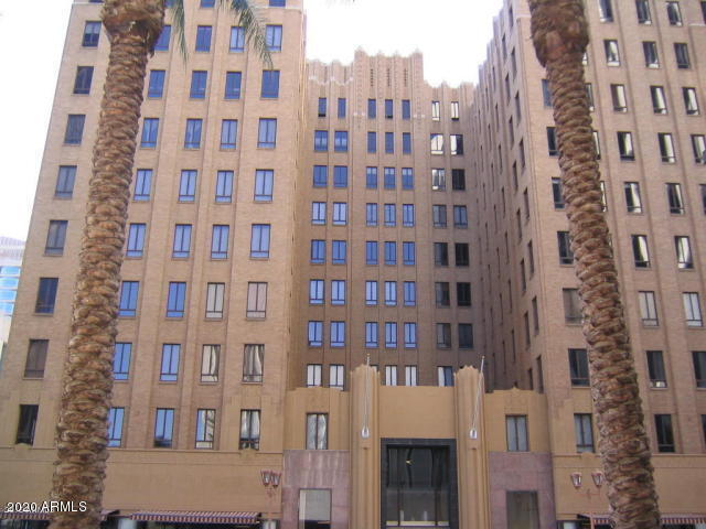 Foto del edificio - 114 W Adams St