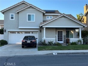 Building Photo - 19 Calotte Pl