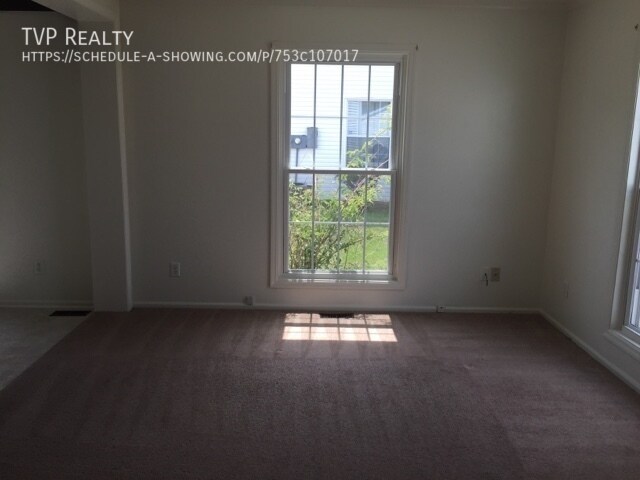 Foto del edificio - 2 bedroom townhouse with washer and dryer ...