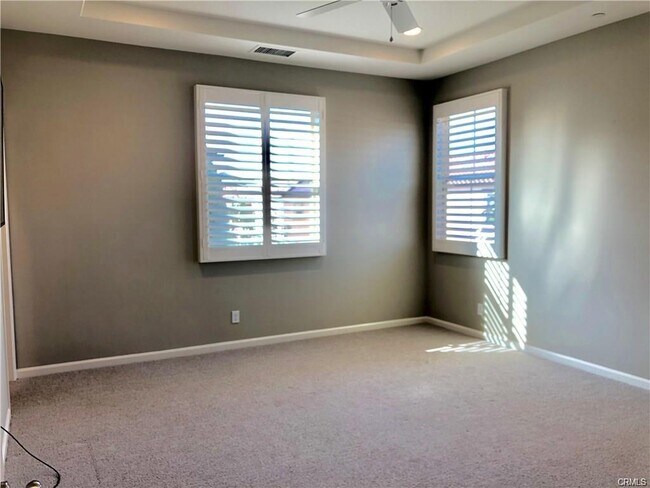 Building Photo - 94 Desert Pne