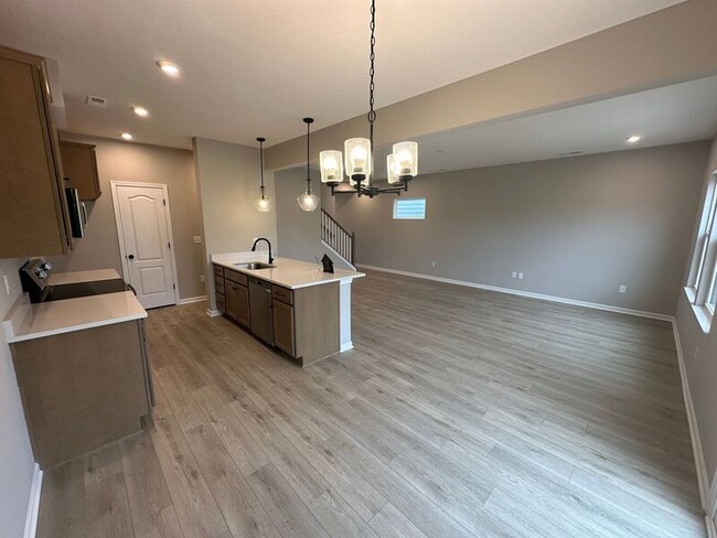 Building Photo - 1637 Autumn Spice Pl