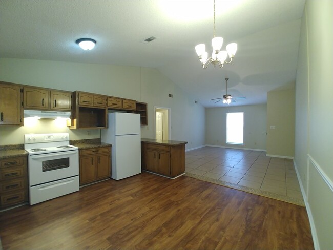 Building Photo - 106 Augusta Ct