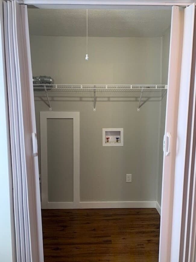 Building Photo - 1 BEDROOM 1 BATH HOUSE
