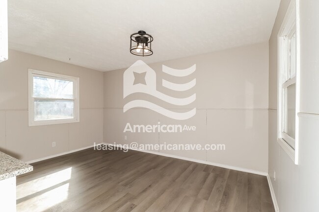 Building Photo - 3905 Ford St