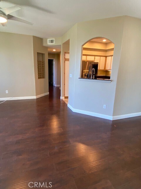 Building Photo - 1018 S Farralon Ln