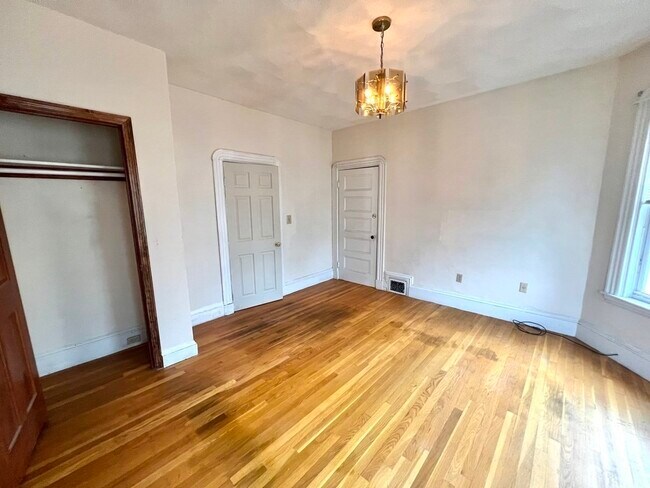 Foto del edificio - 88 Partridge Ave