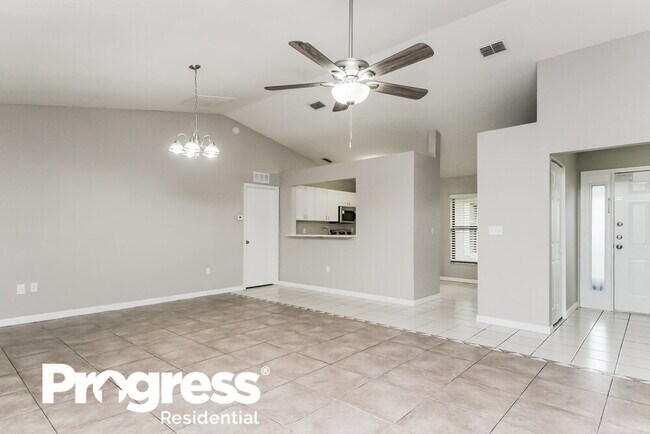 Building Photo - 530 Delido Way