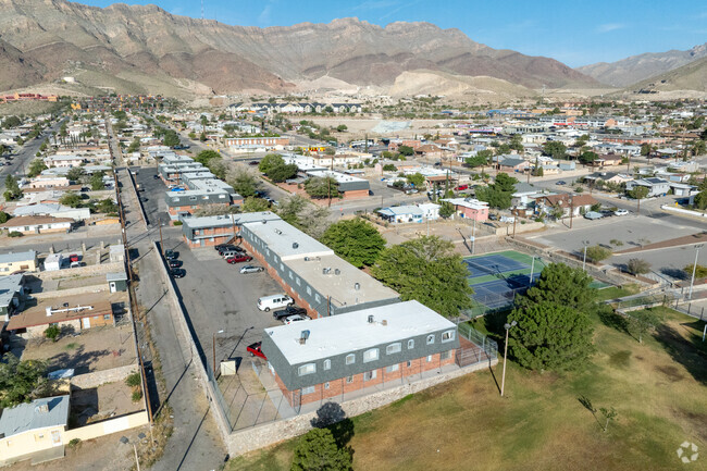 Aerial Photo - Grandview Apartments