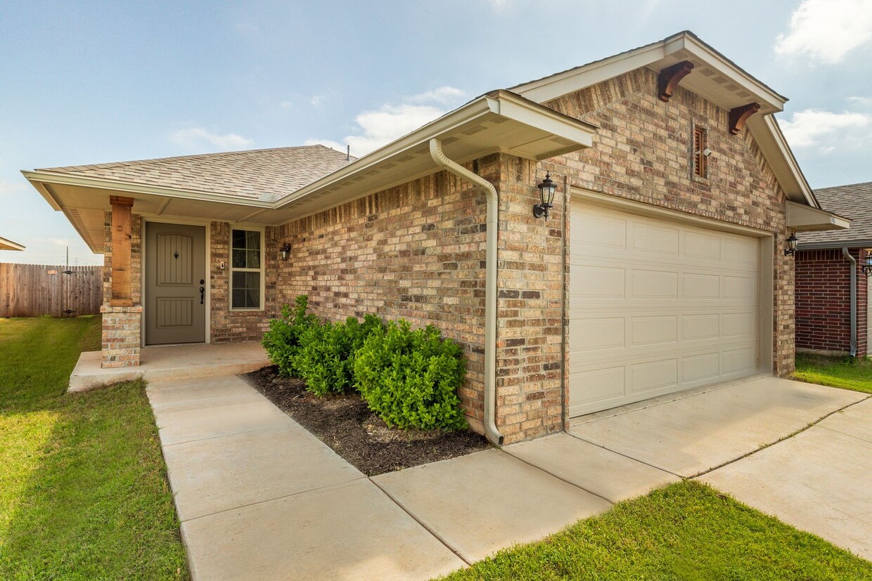 Primary Photo - Newer Home in OKC