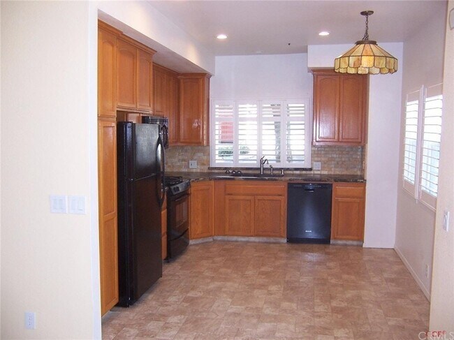 Building Photo - 1069 Pauline Way