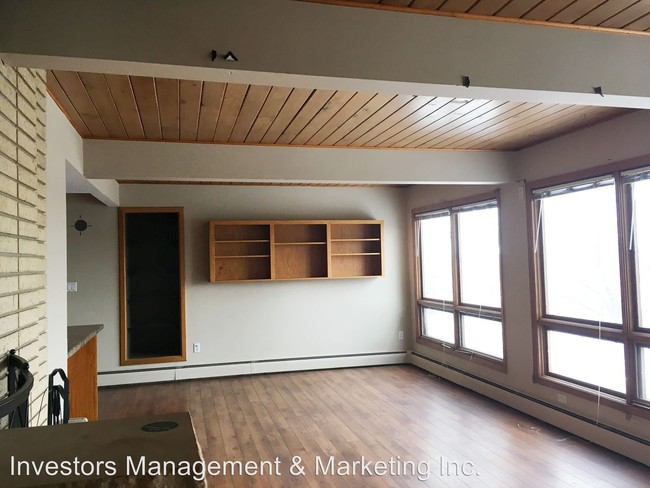 Building Photo - 415 7th St SW